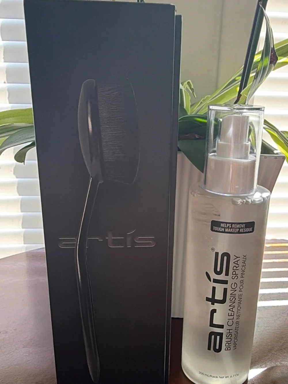 artis professional brush