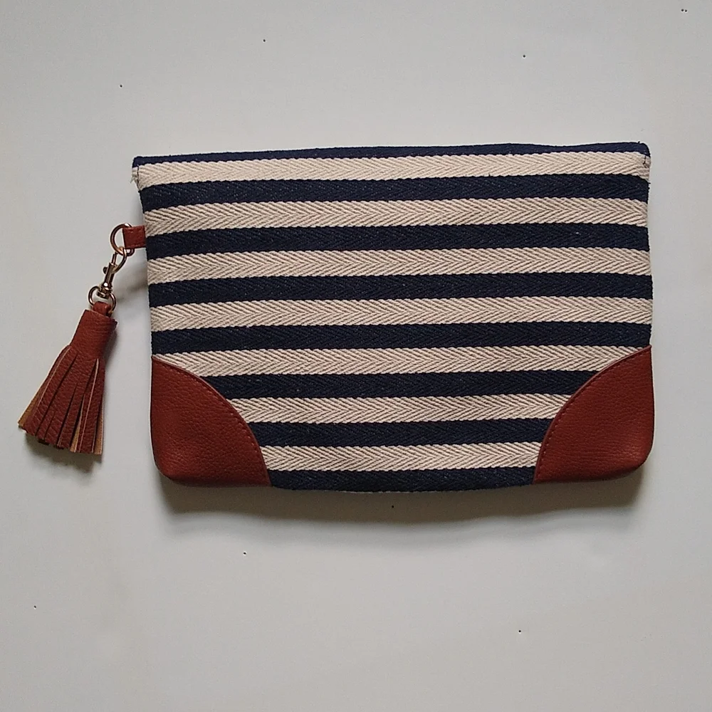 N/A flat purse