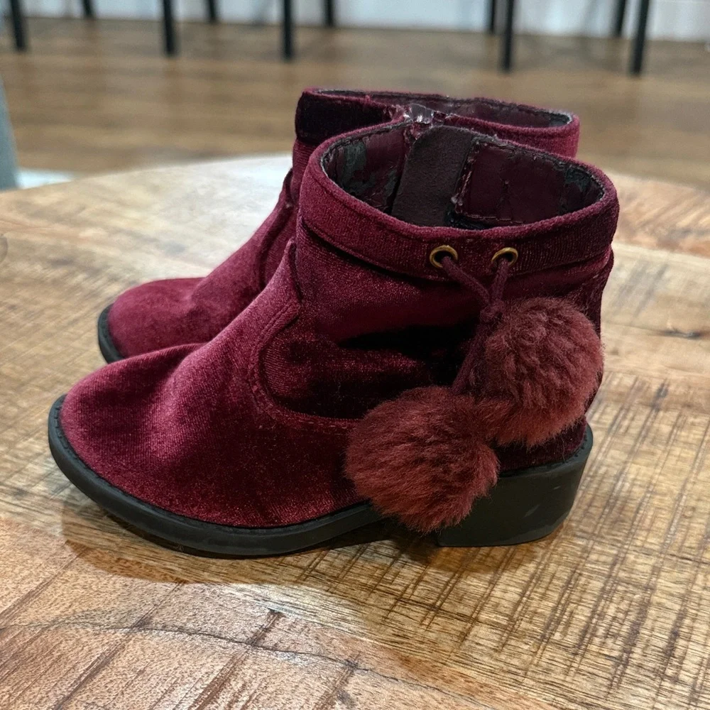 Soda stylish burgundy