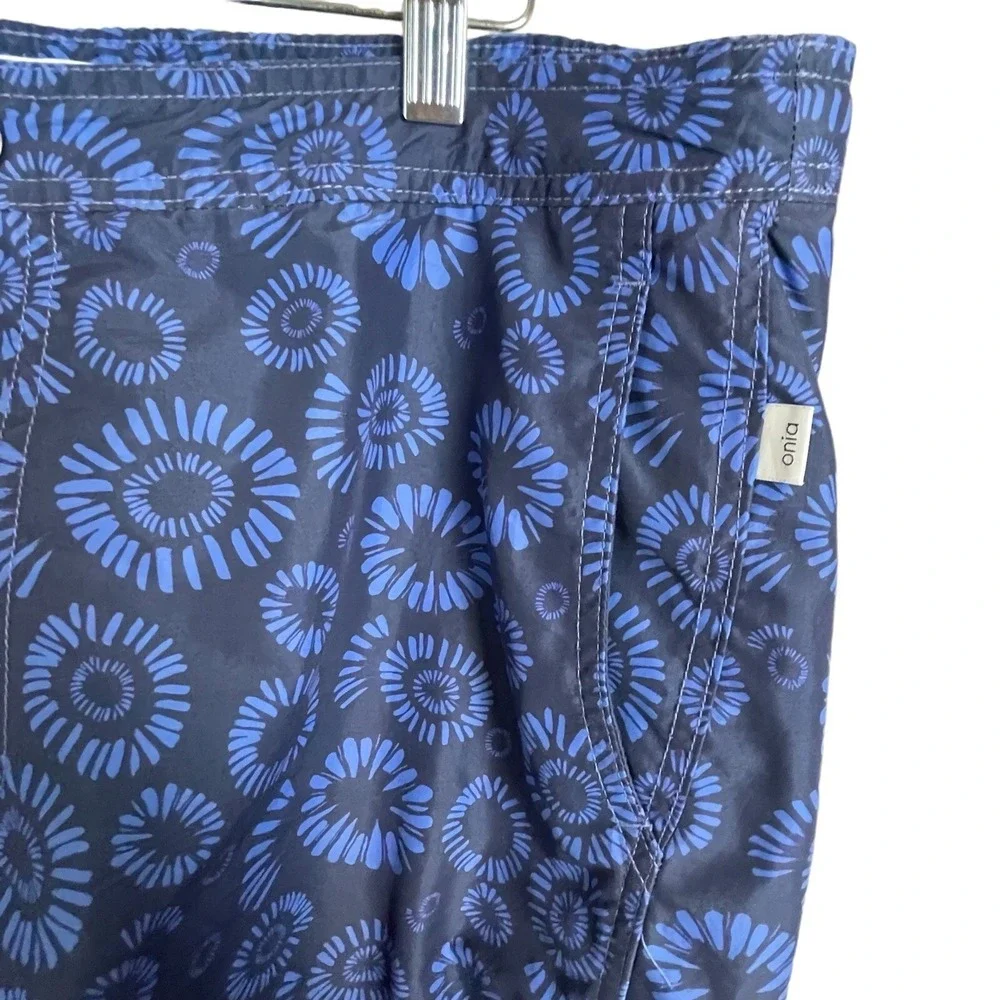 Onia charles swim