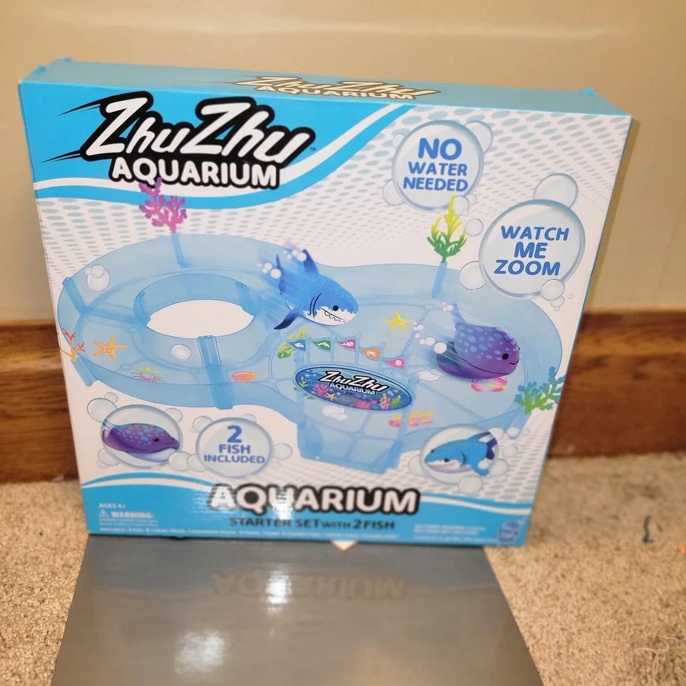 ZhuZhu Aquarium Starter Set With 2 Fish No Water Needed Toy Playset‎ New In Box