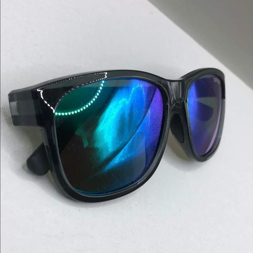 Tifosi Optics minor scratches