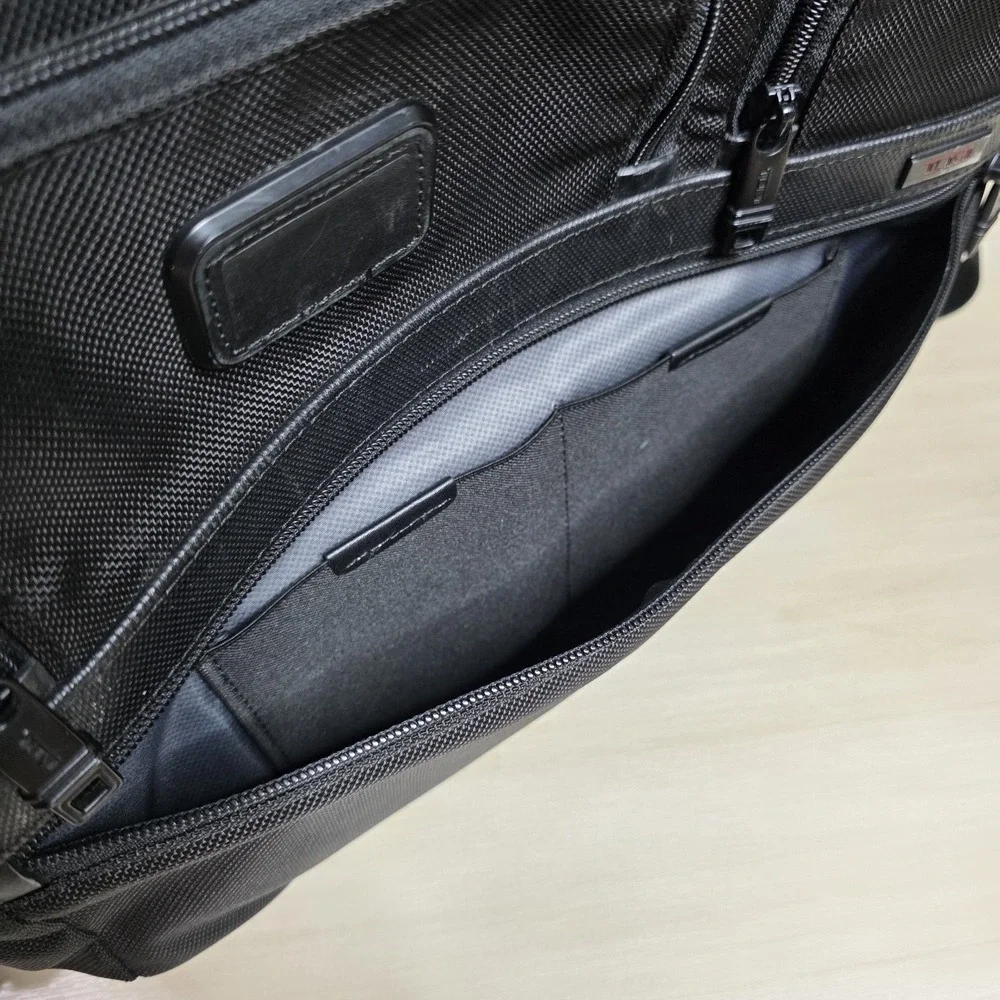 Tumi black alpha