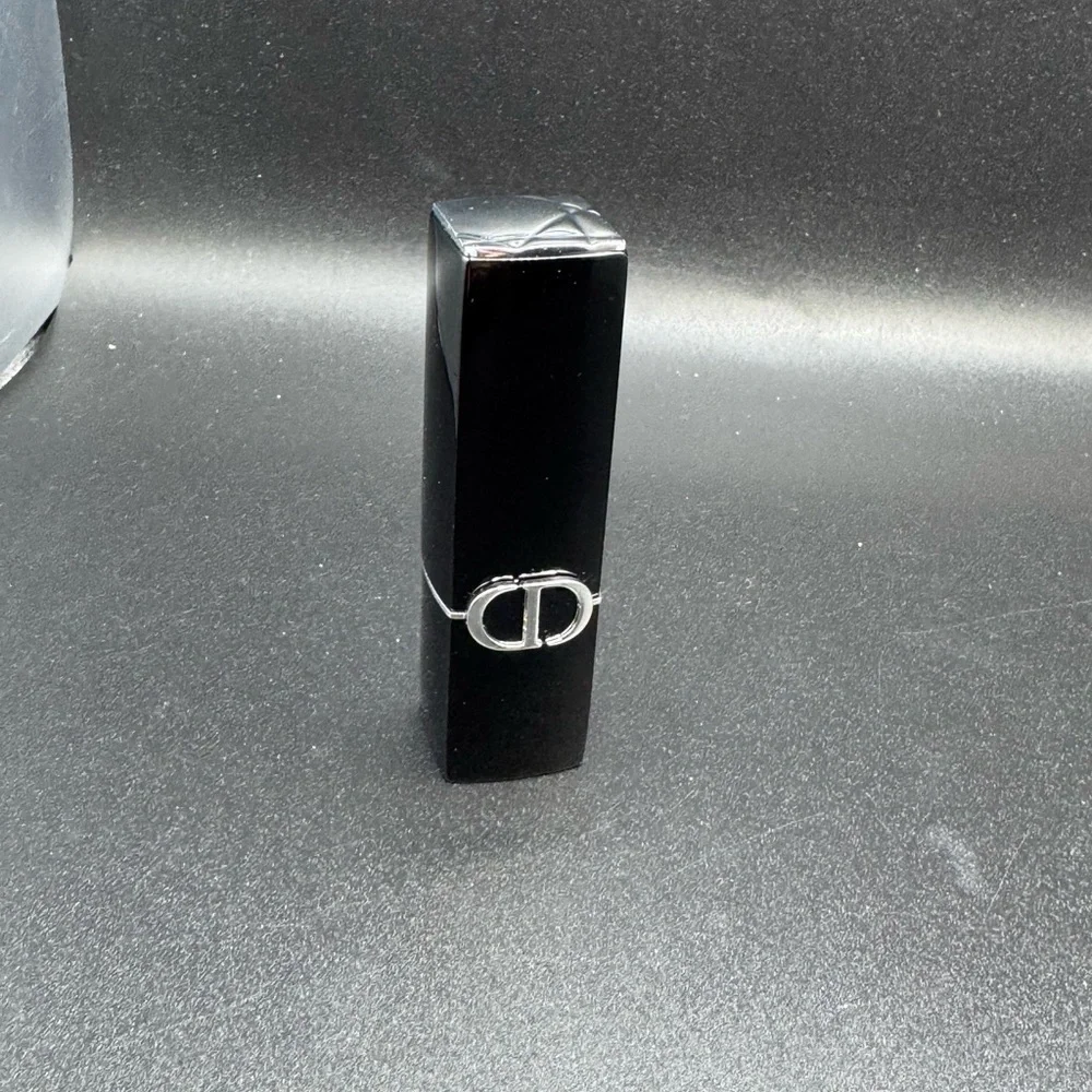 Dior lipstick striking