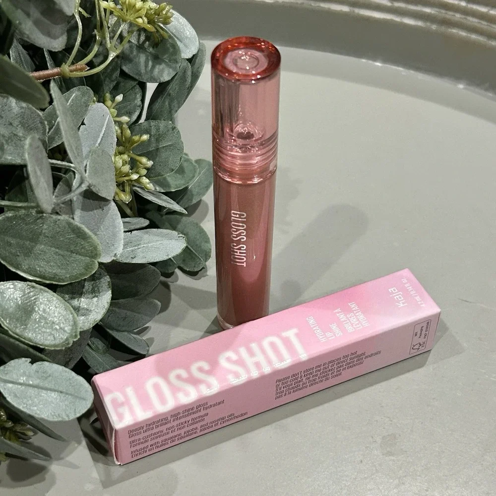 Kaja gloss shot