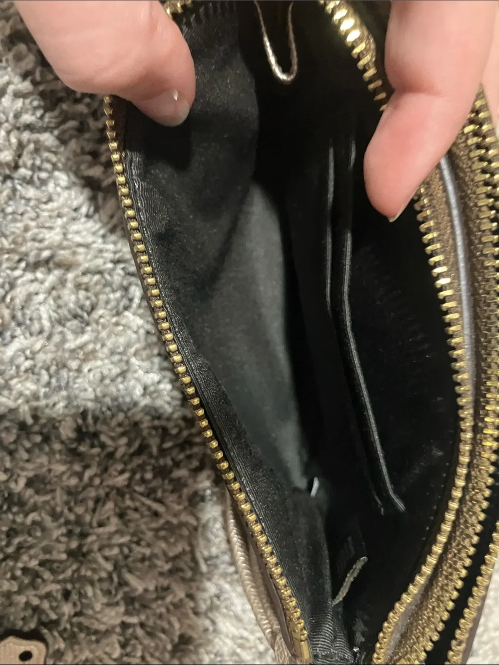 Coach wristlet signature