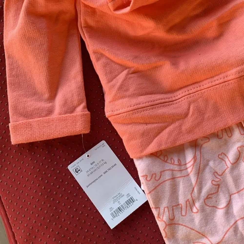 Take 50% OFF- Carters Girls 3pcs Set, Size-6M