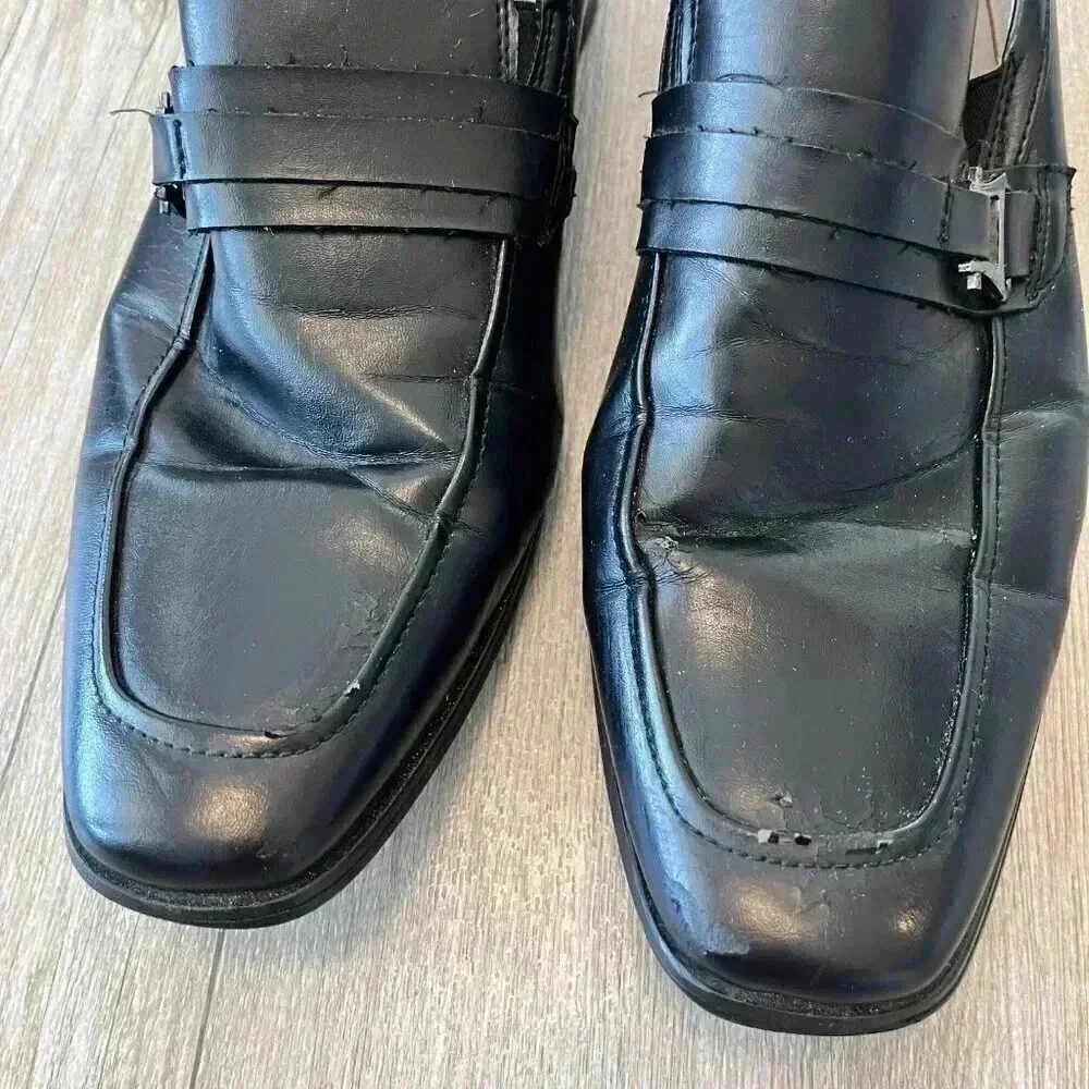 Adolfo mens size