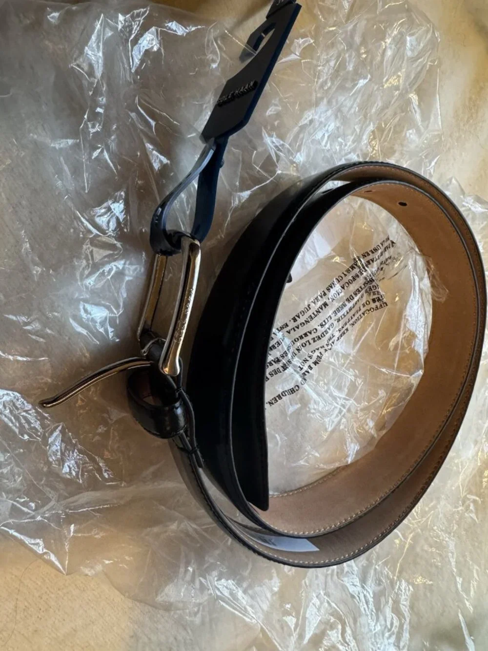 Cole Haan rn129919 tags