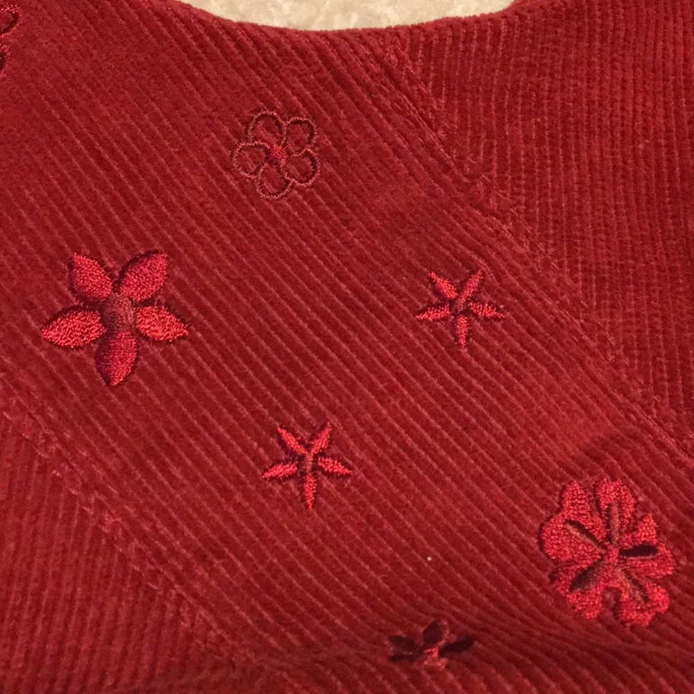 GAP dark red