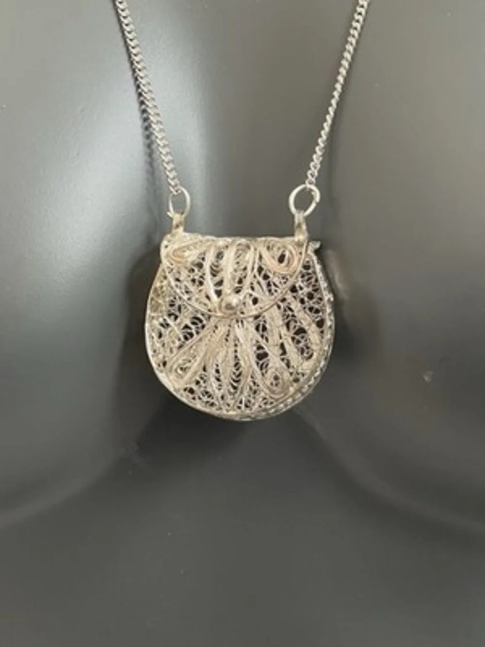 Filigree 24” vintage