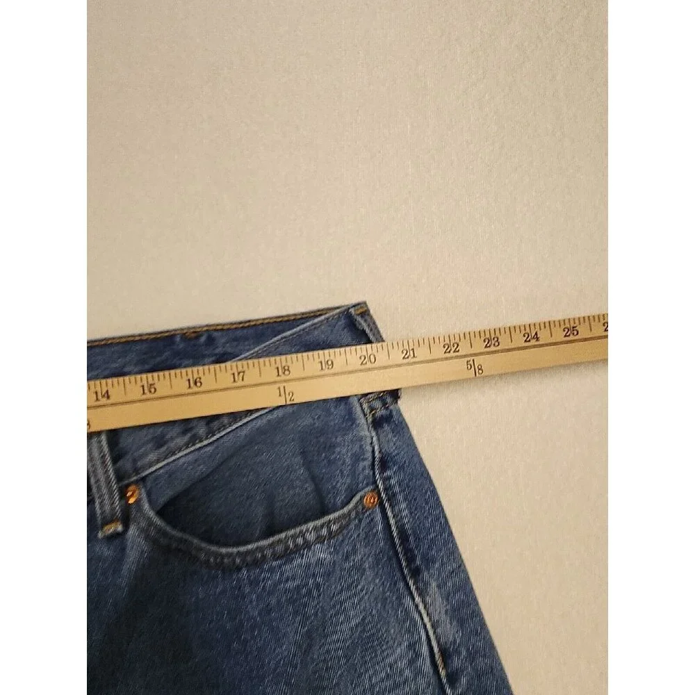 Levis these levi