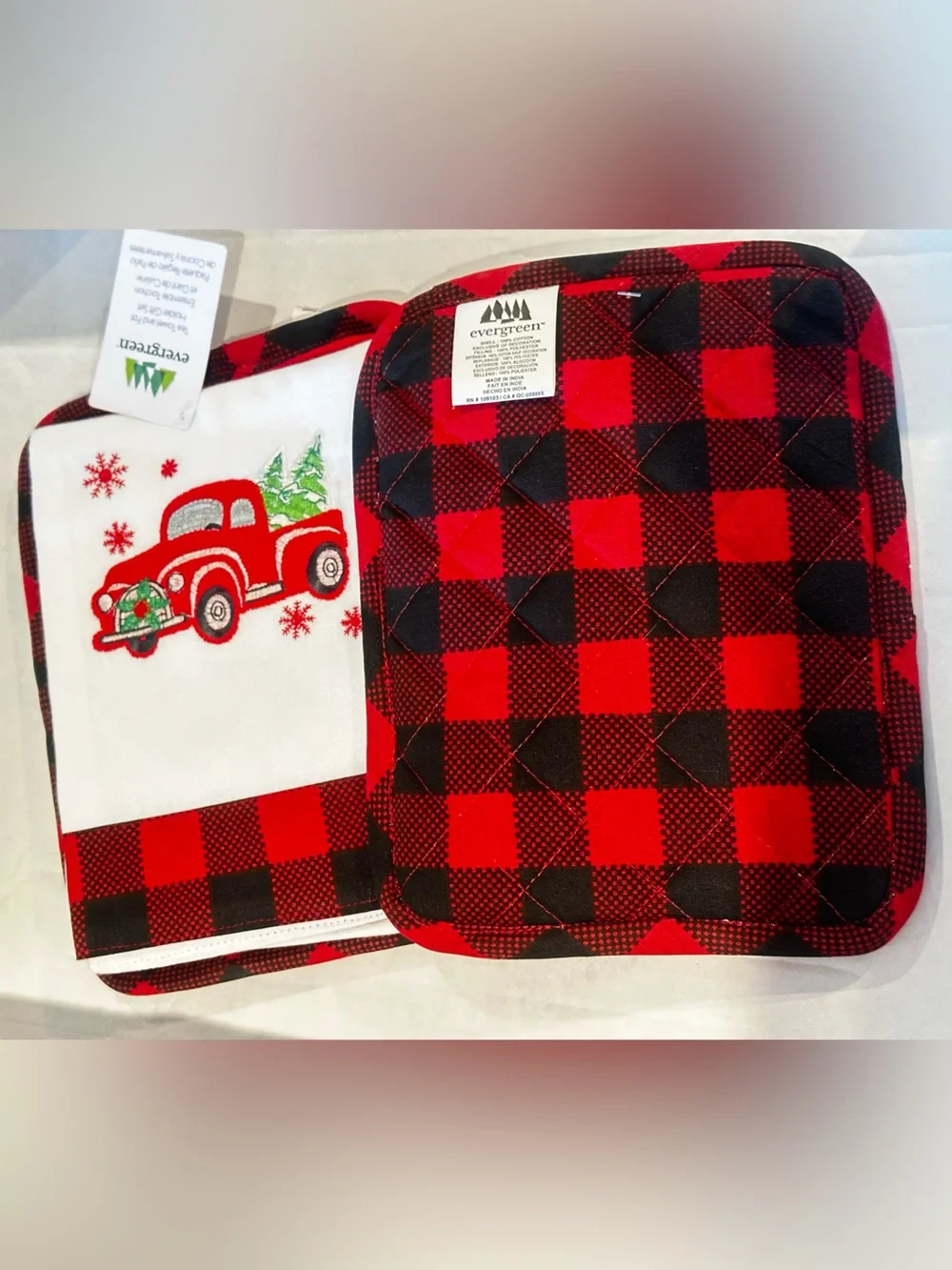 Evergreen pot holder