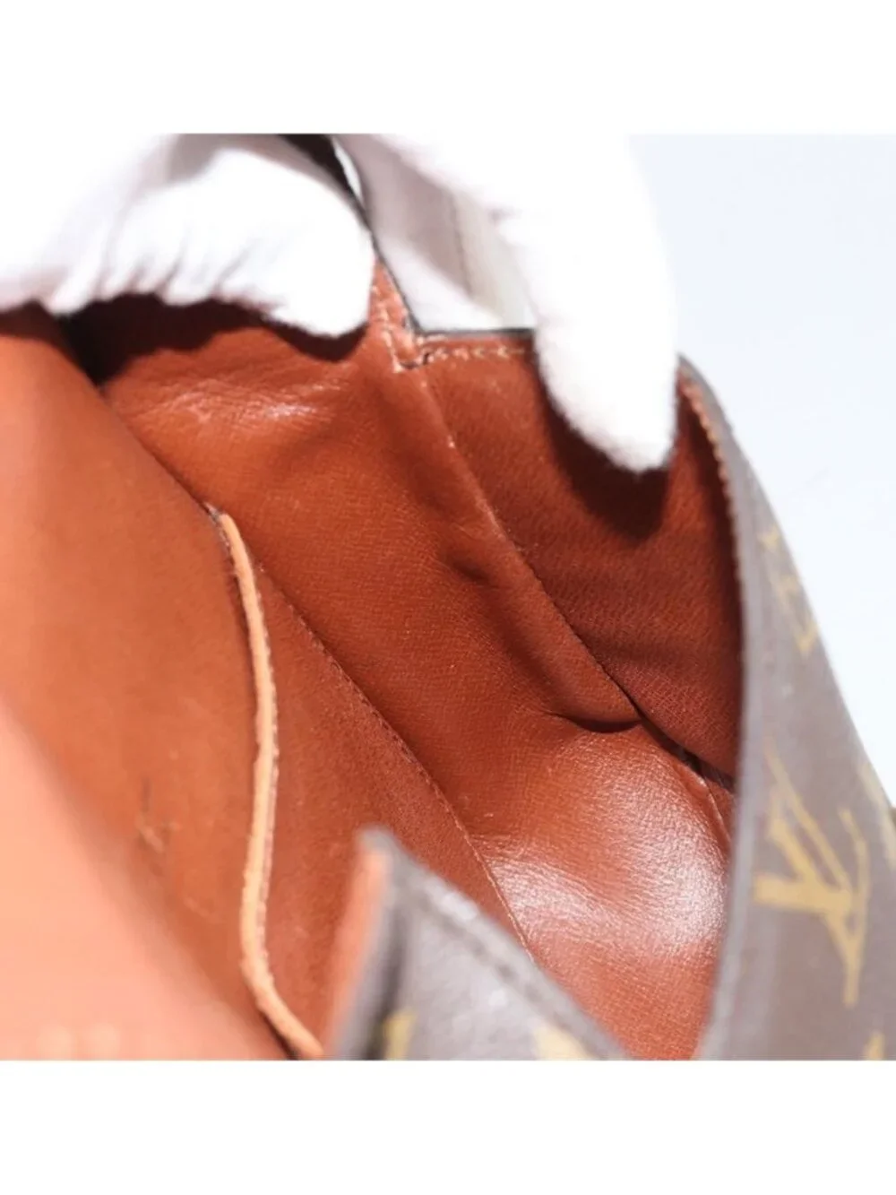 LOUIS VUITTON pre owned