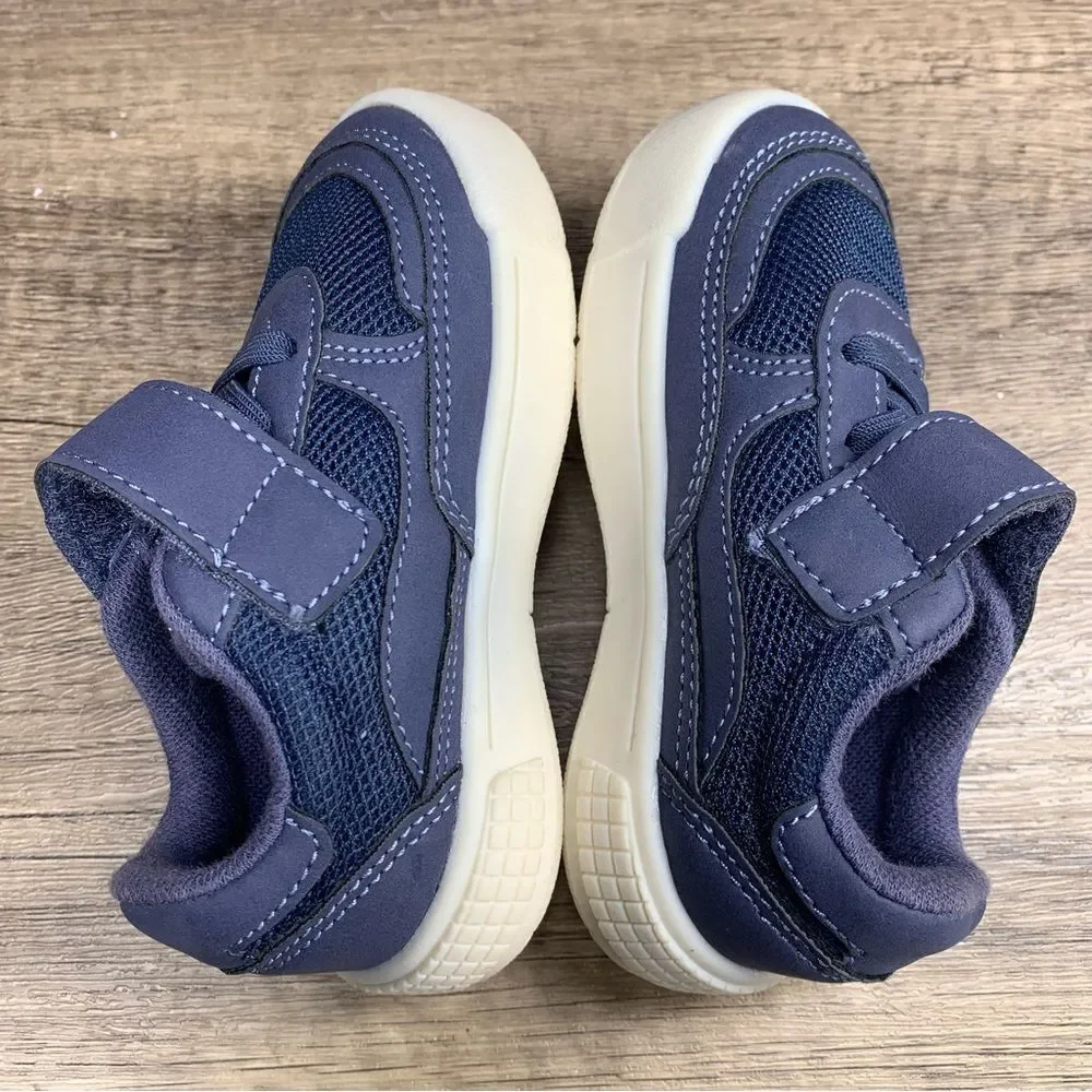 Zara zara~baby~blue sneakers~size