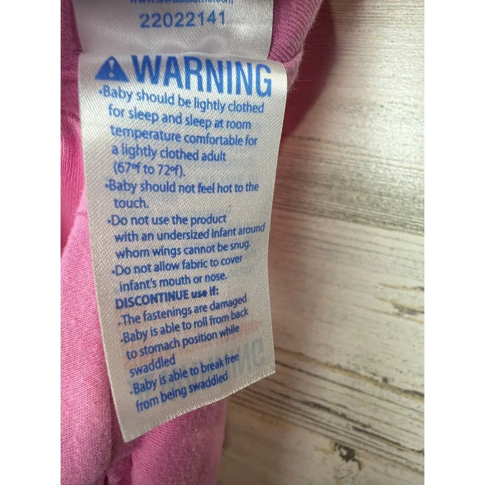 SwaddleMe brand type