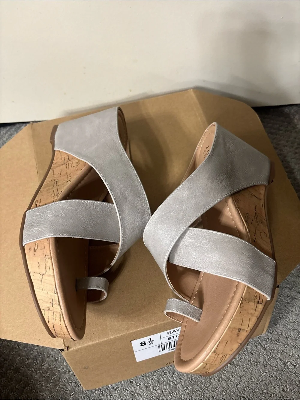 Journee Collection upper material