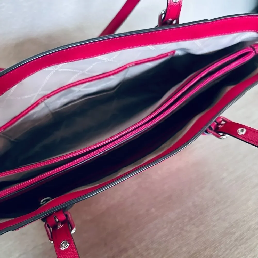 Michael Kors stunning nwot