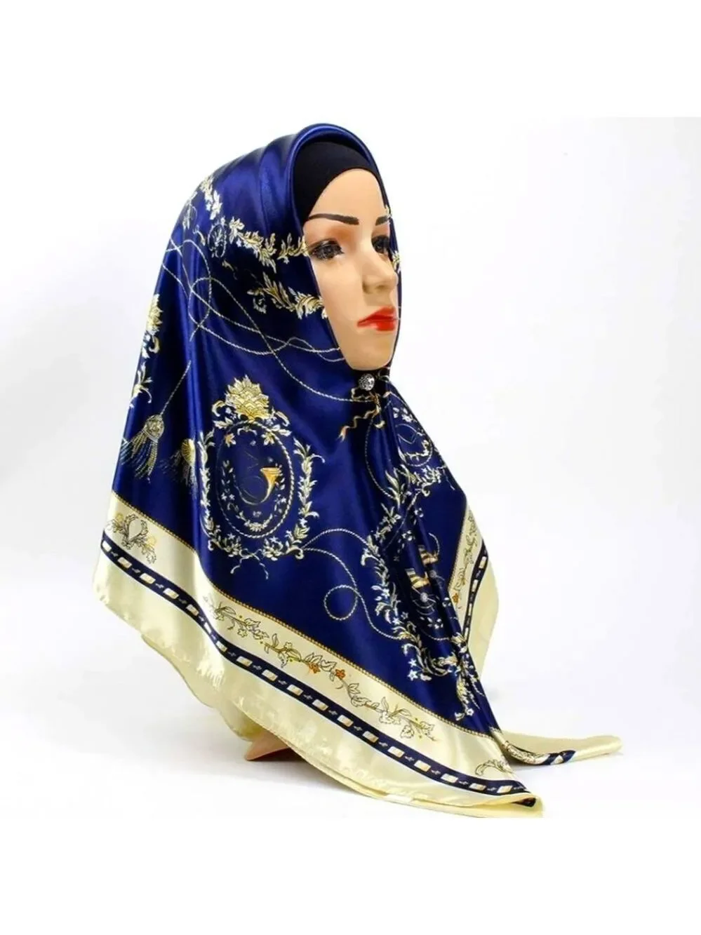 Nilcashopper Boutique fashion head