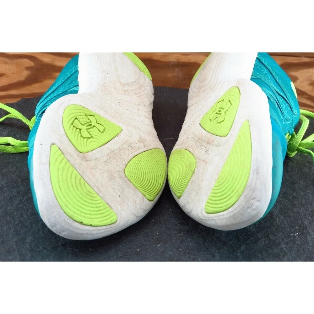 Under Armour welcome shoe