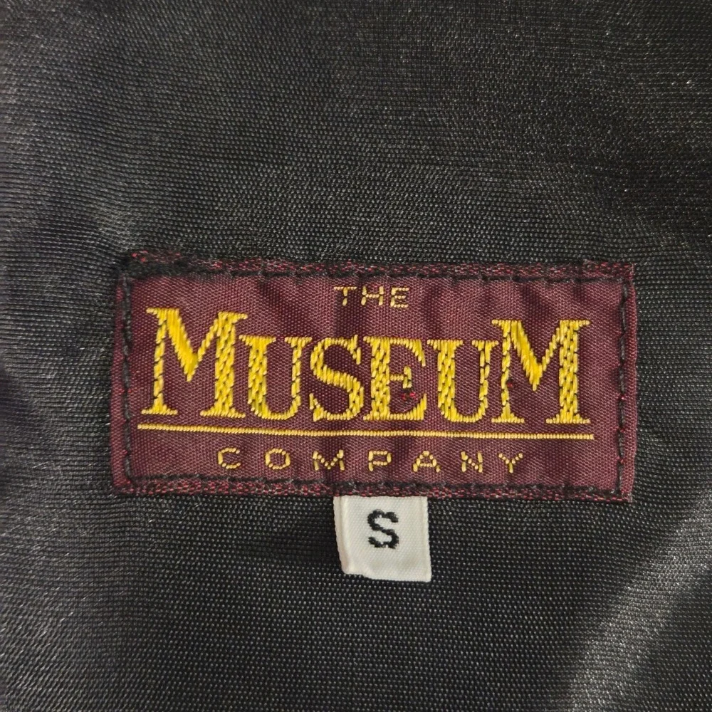 The Museum Company men size