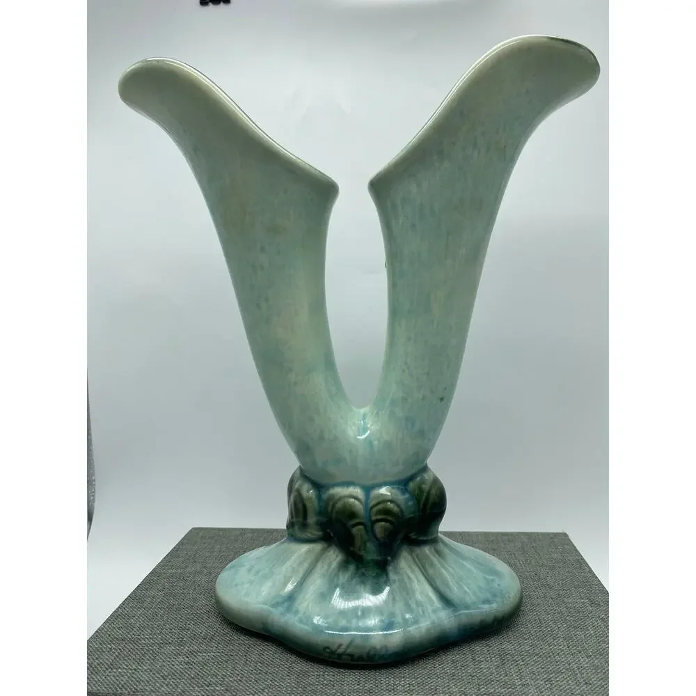Hull material pottery