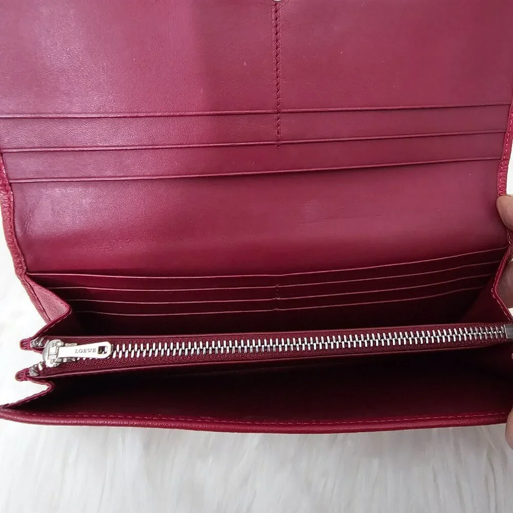 Loewe pebble leather