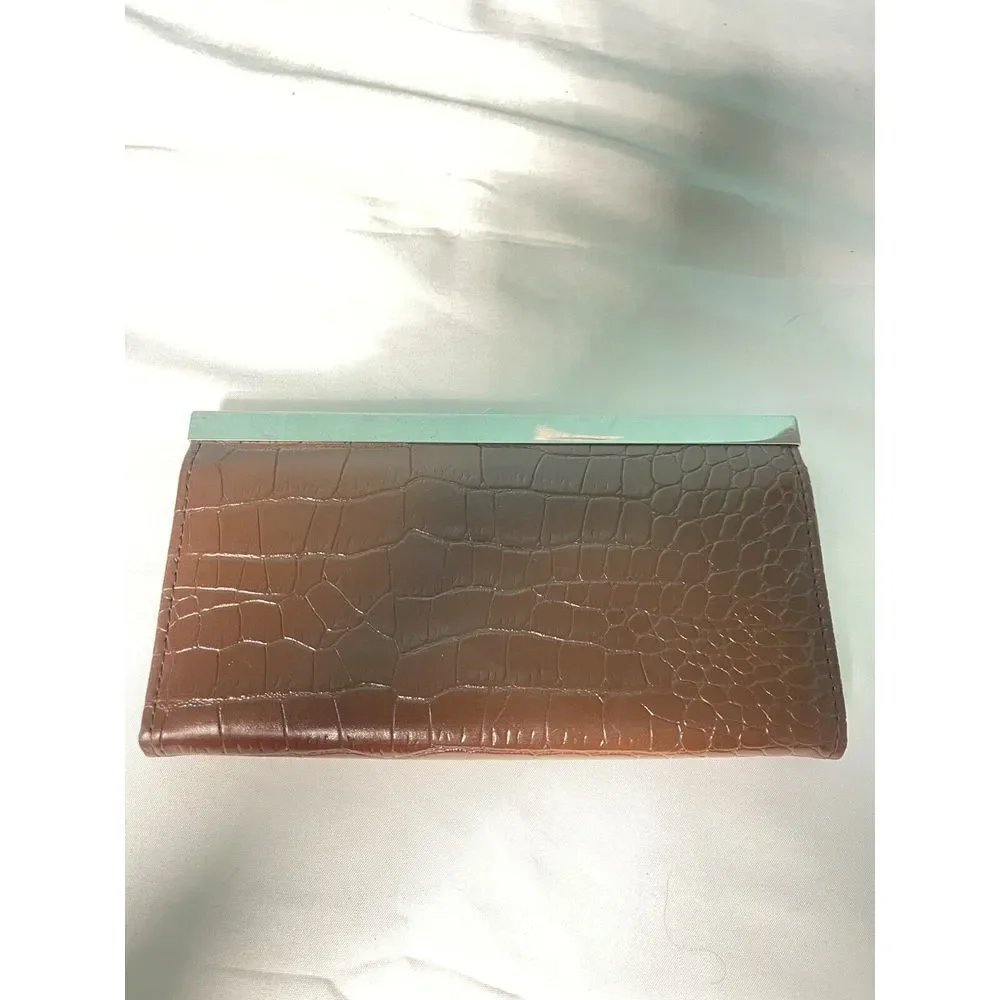 Woman's Cognac Alligator Bi-Fold Snap Wallet‎