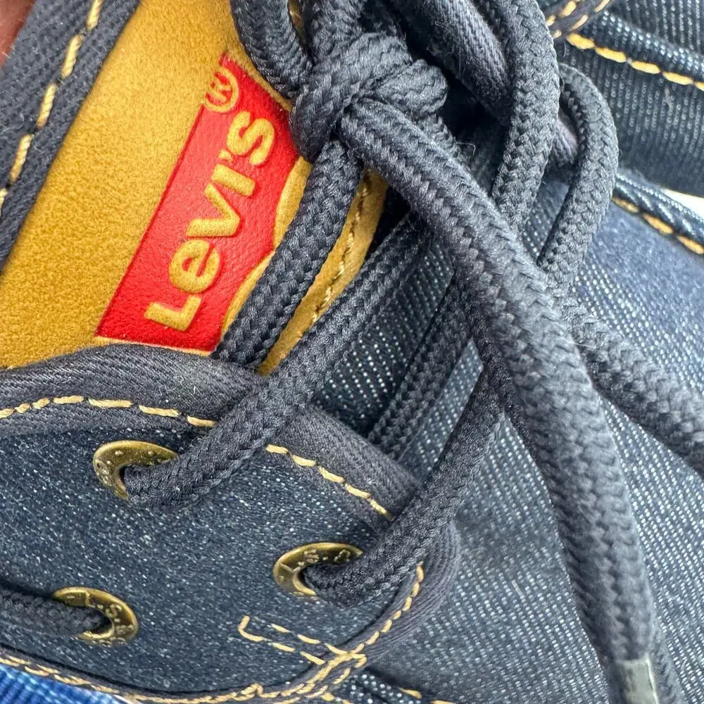 Levis levi boat