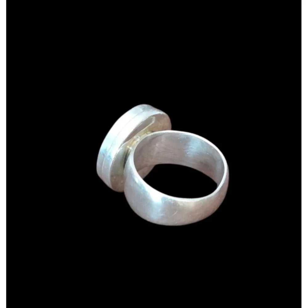 cannot decipher makers mark vintage ring