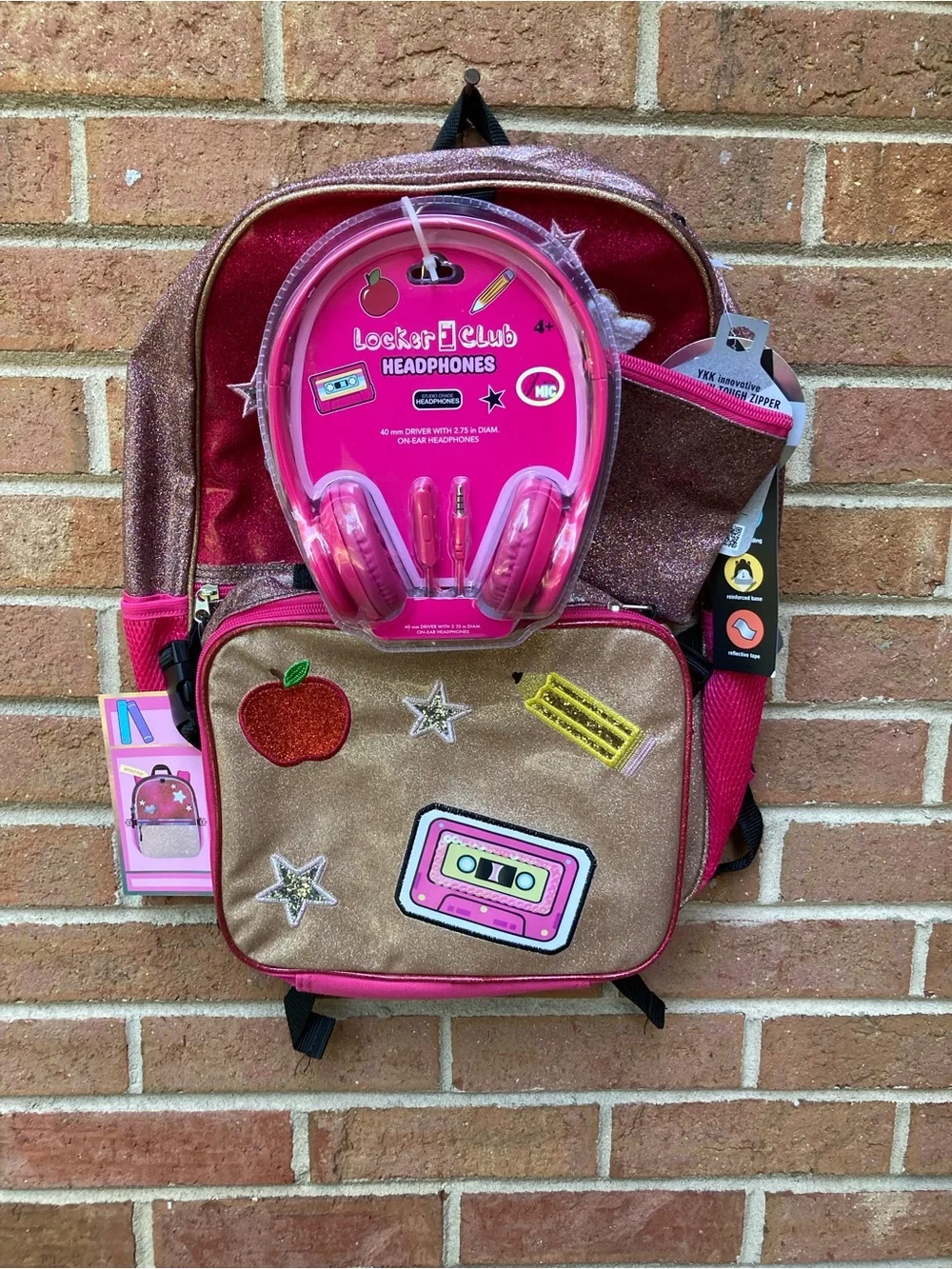 N/A includes zippered