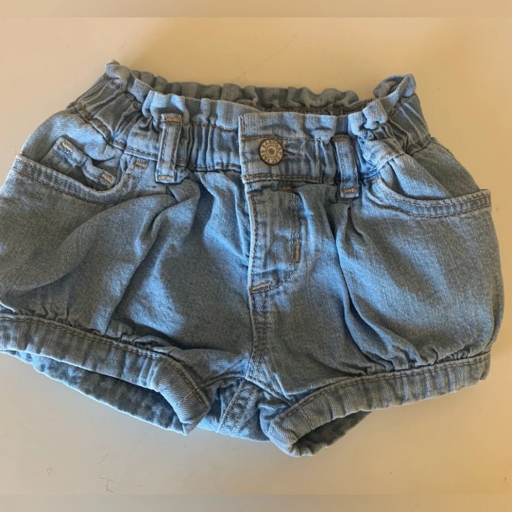 Baby Gap Bundle of Infant Girl Shorts and Top
