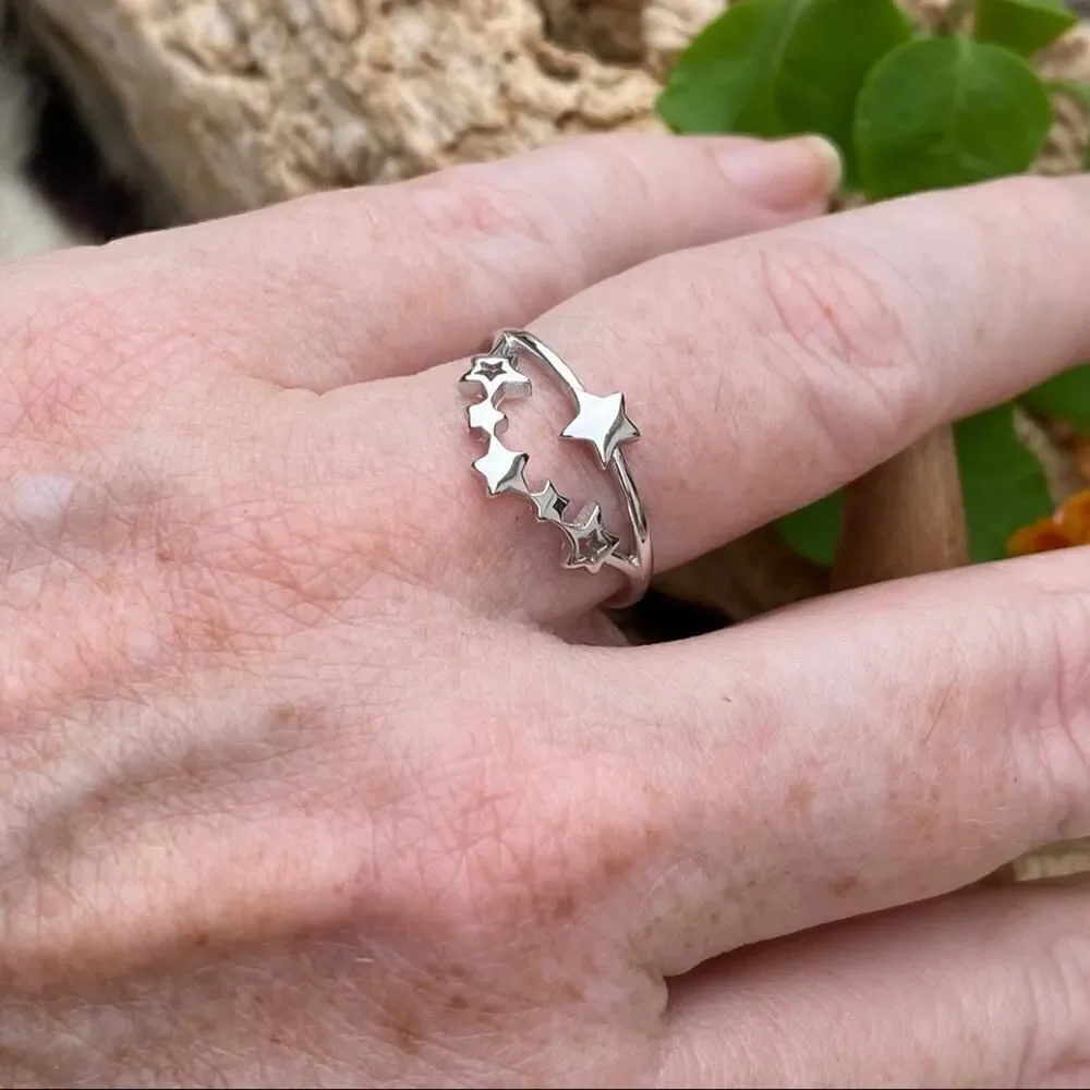 The Unbranded Brand ring material