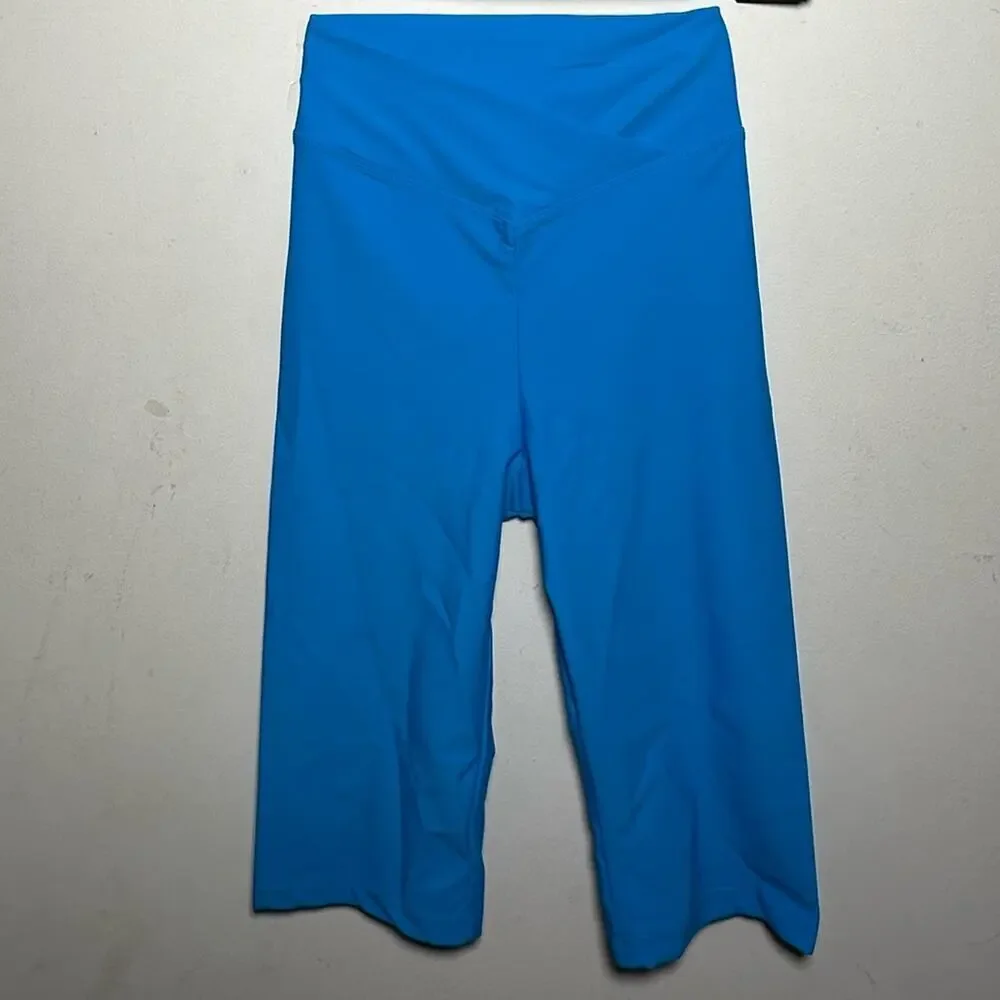 dance vibrant blue