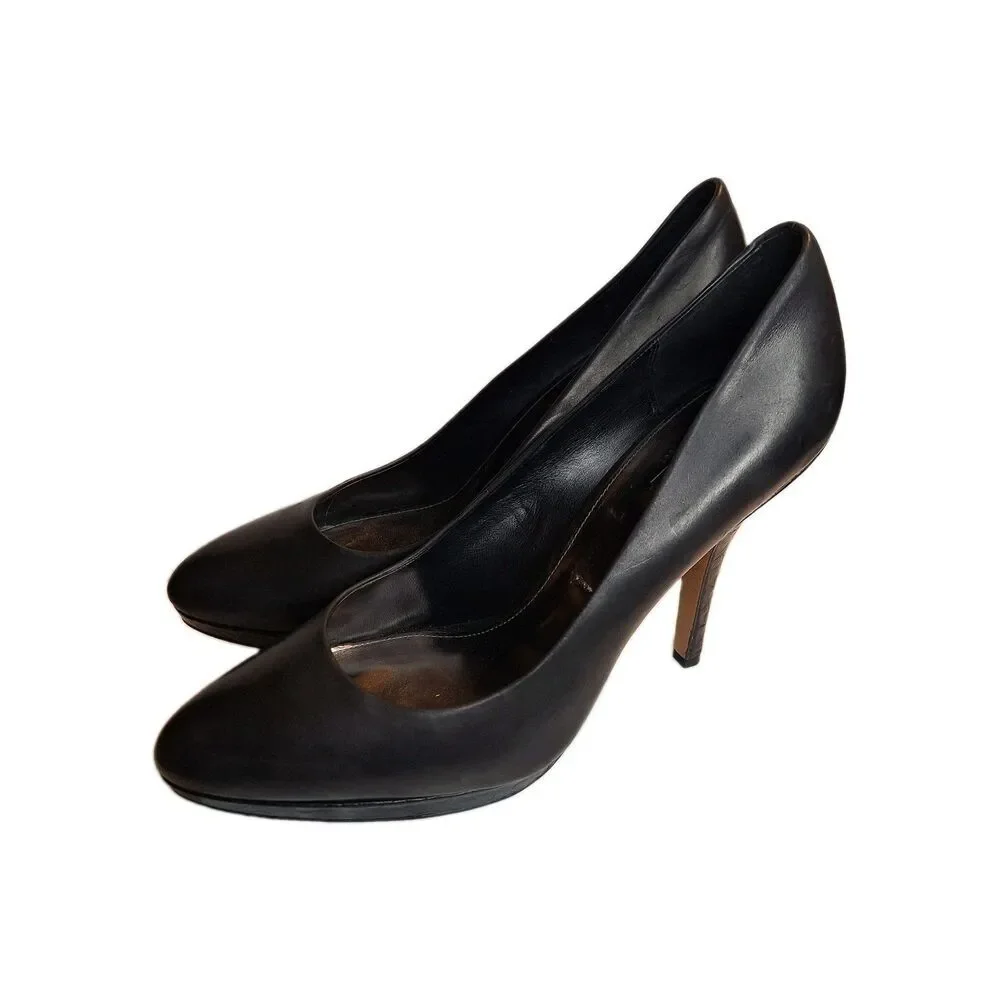Coach Black Leather Women's Pumps Shoes. Size 10