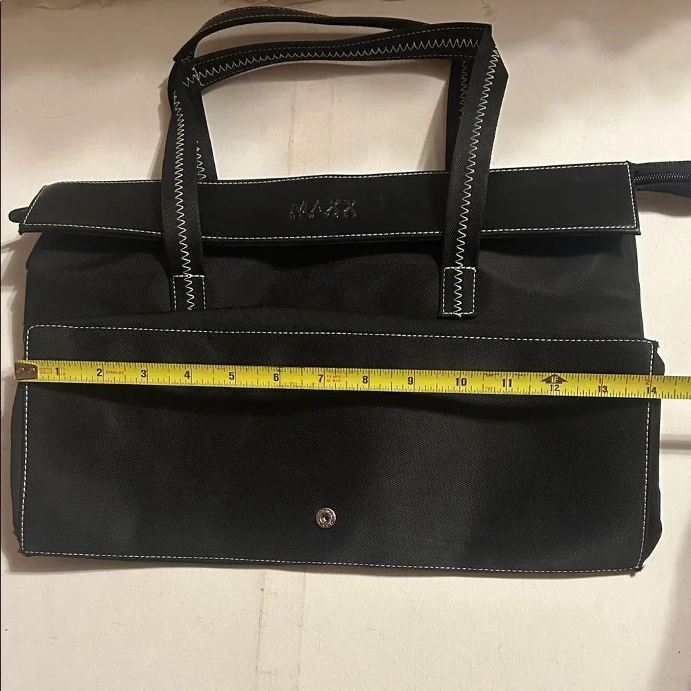 Maxx New York elegant black