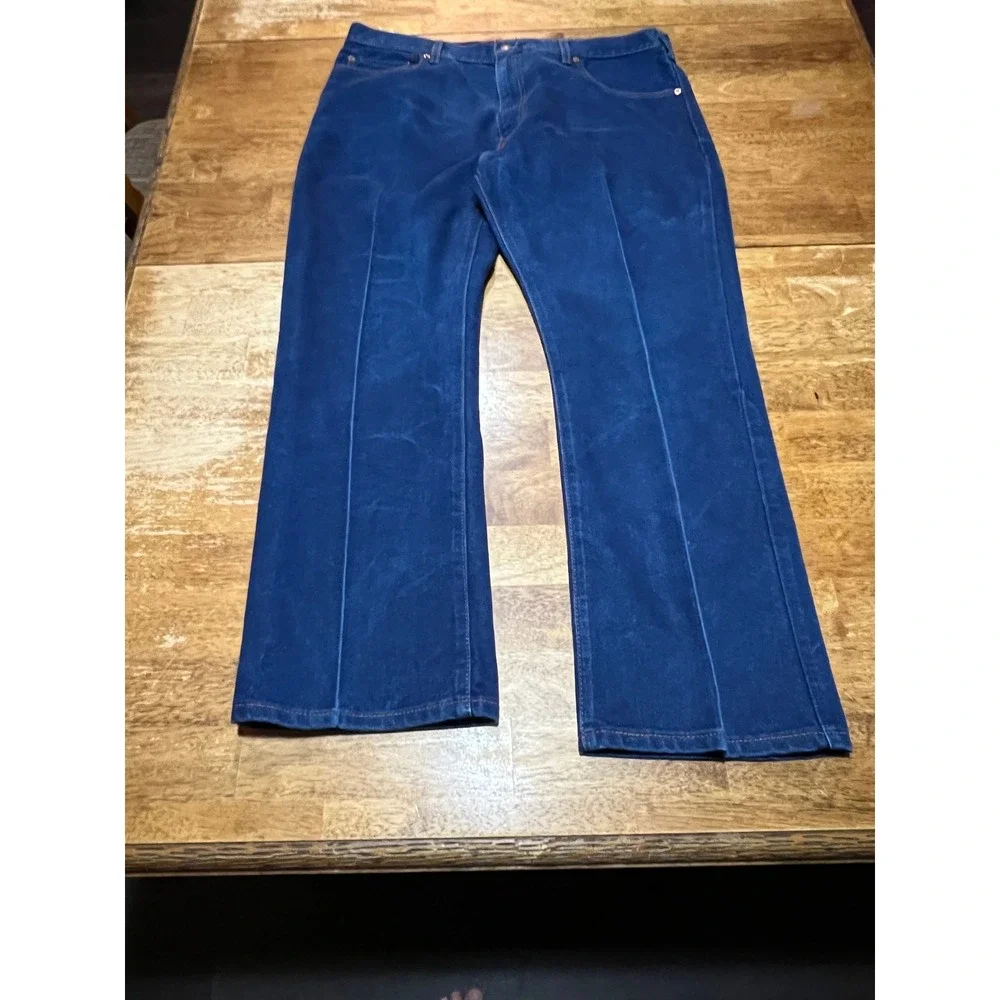 Levis levis 517