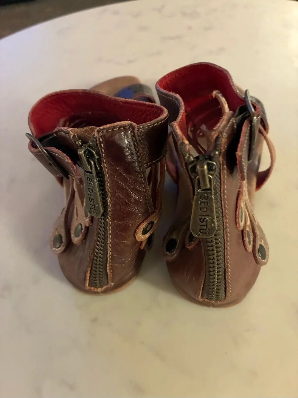 N/A bed upper buckle