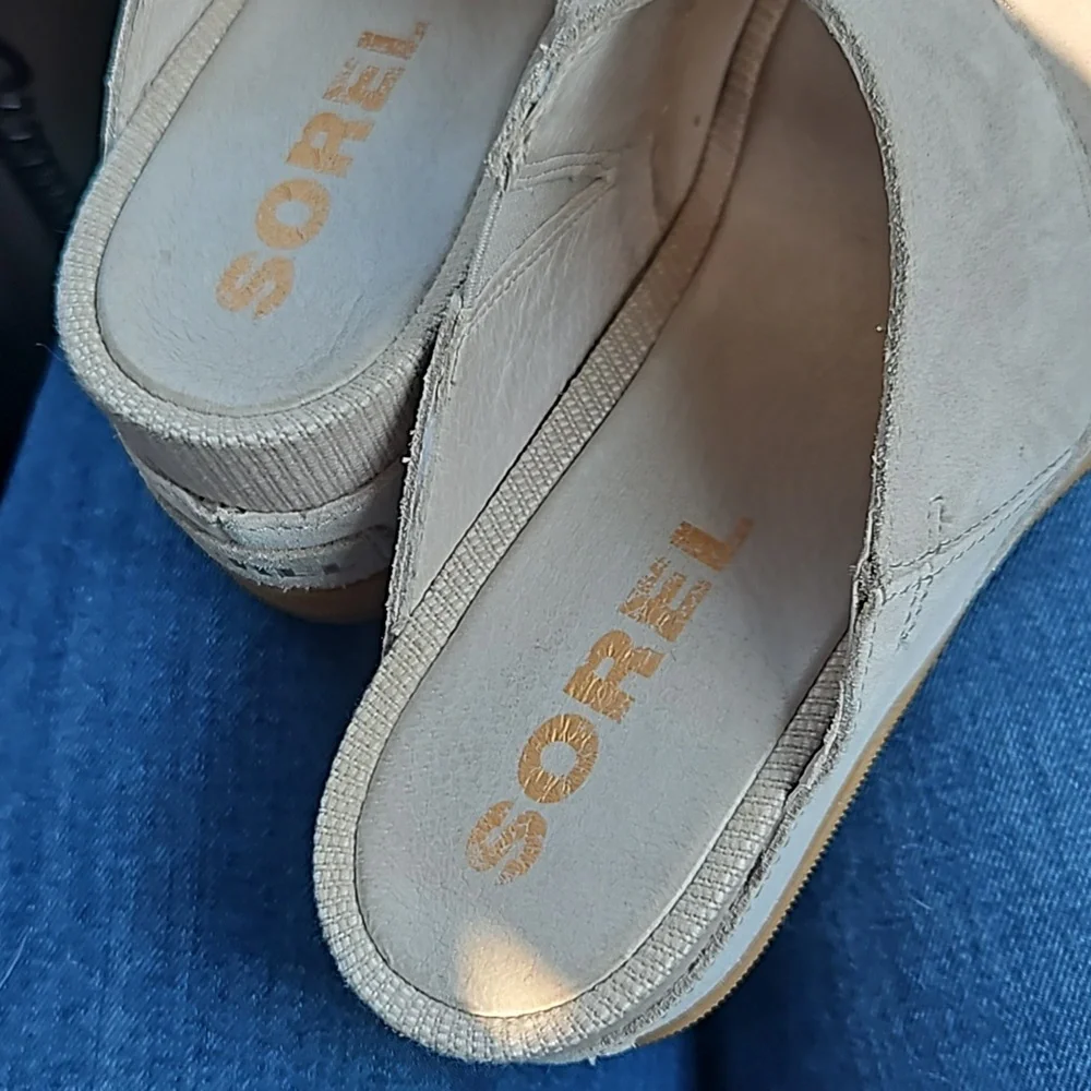Sorel barely worn