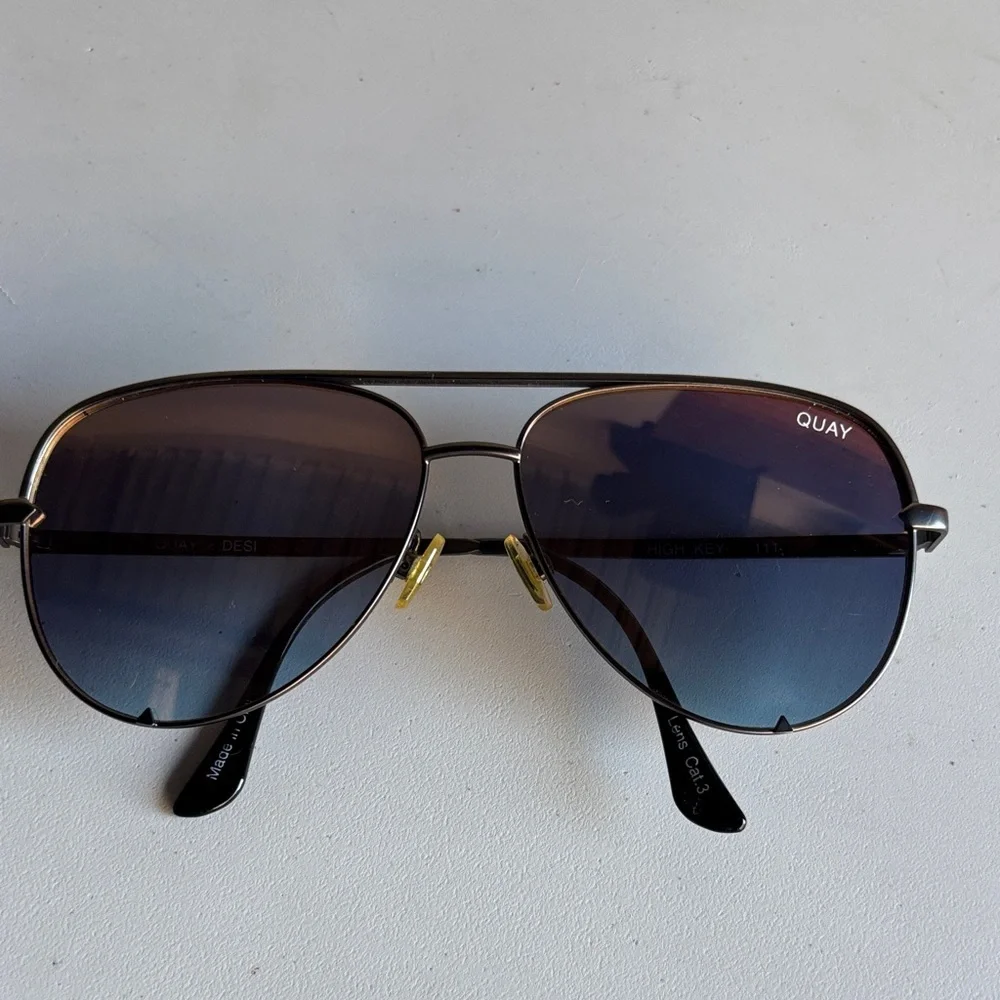 Quay Australia Aviator Sunglasses - Black Frame with Rose Lenses