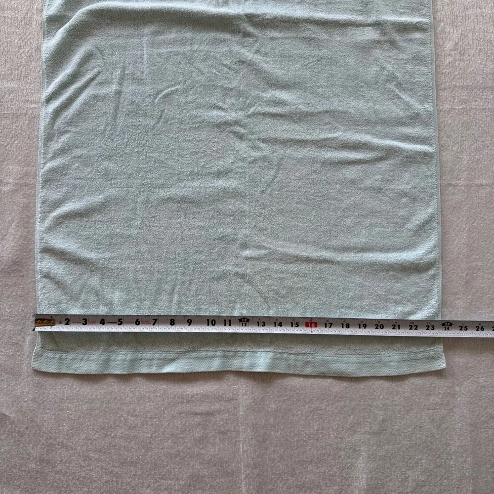 N/A towel set show