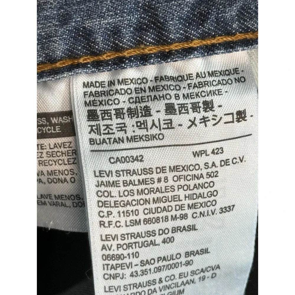 Levis levi 527