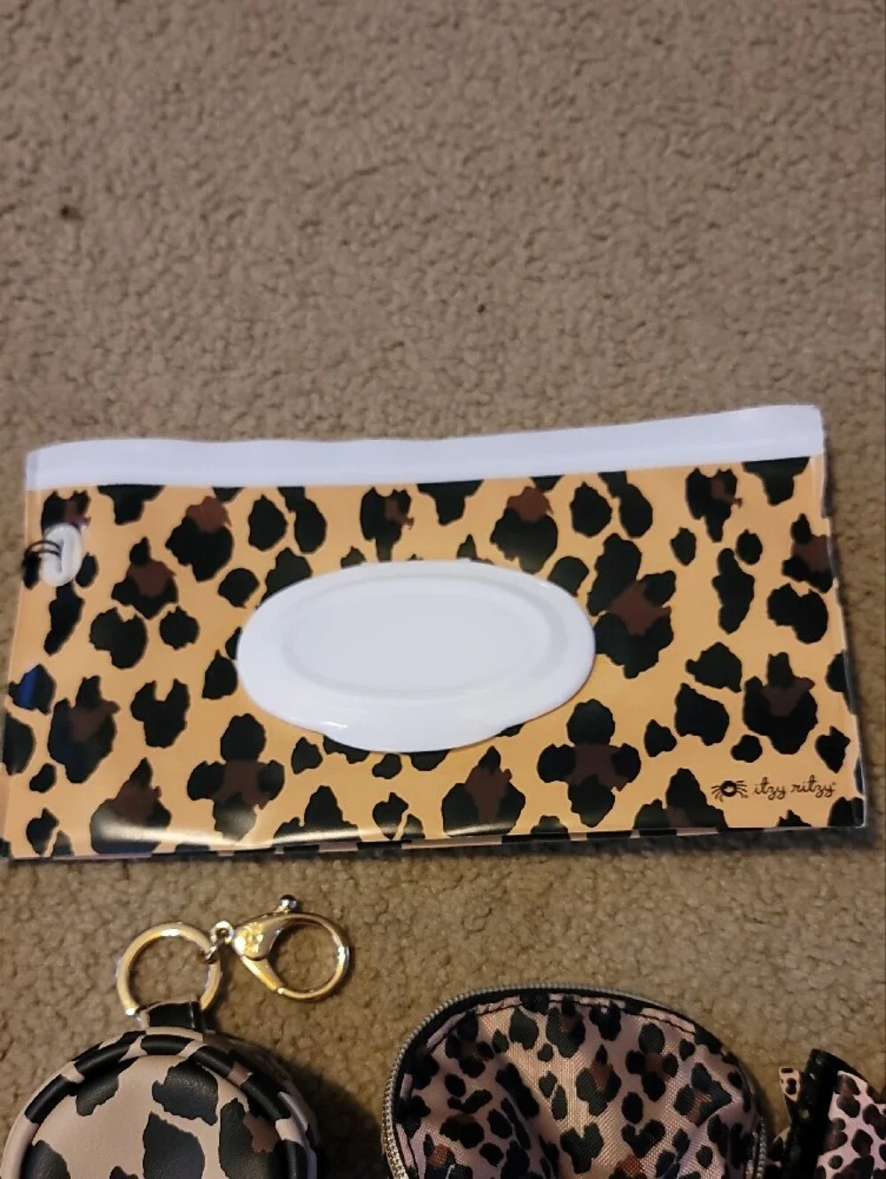 Itzy Ritzy stylish leopard