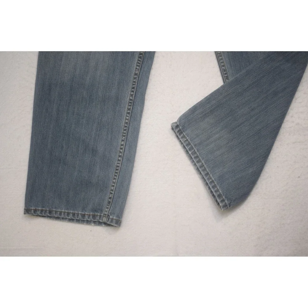 Levis waist 22