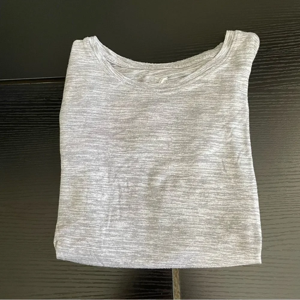 Old Navy low youth shirt