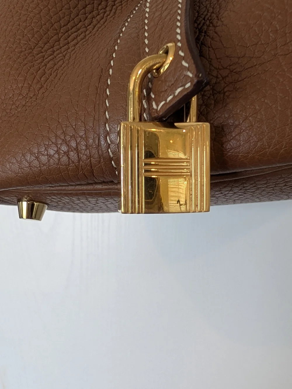 Hermes excellent pre