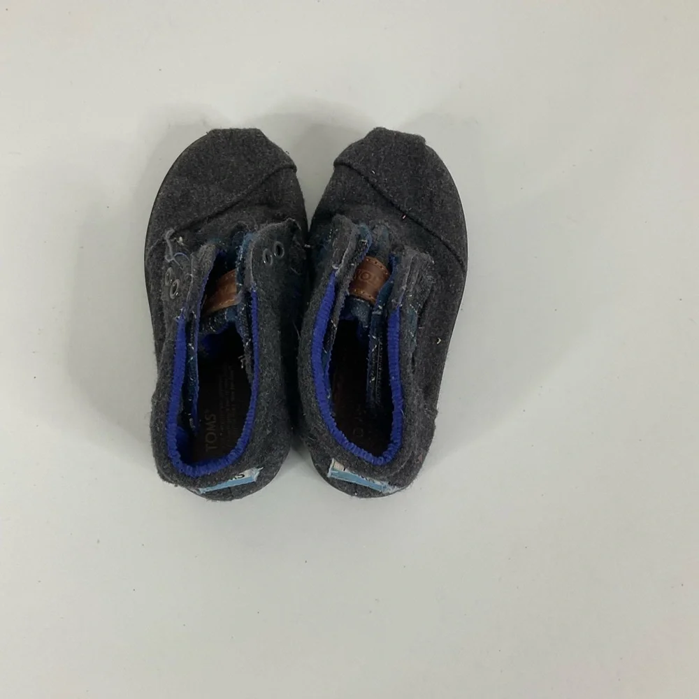 Toms gray toddler
