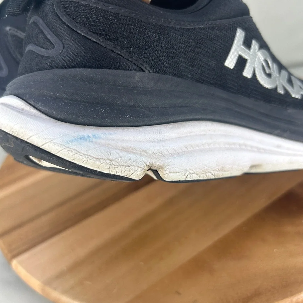 Hoka One One please thanks item