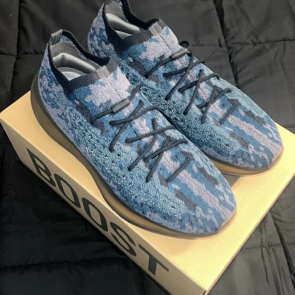 Yeezy knit upper