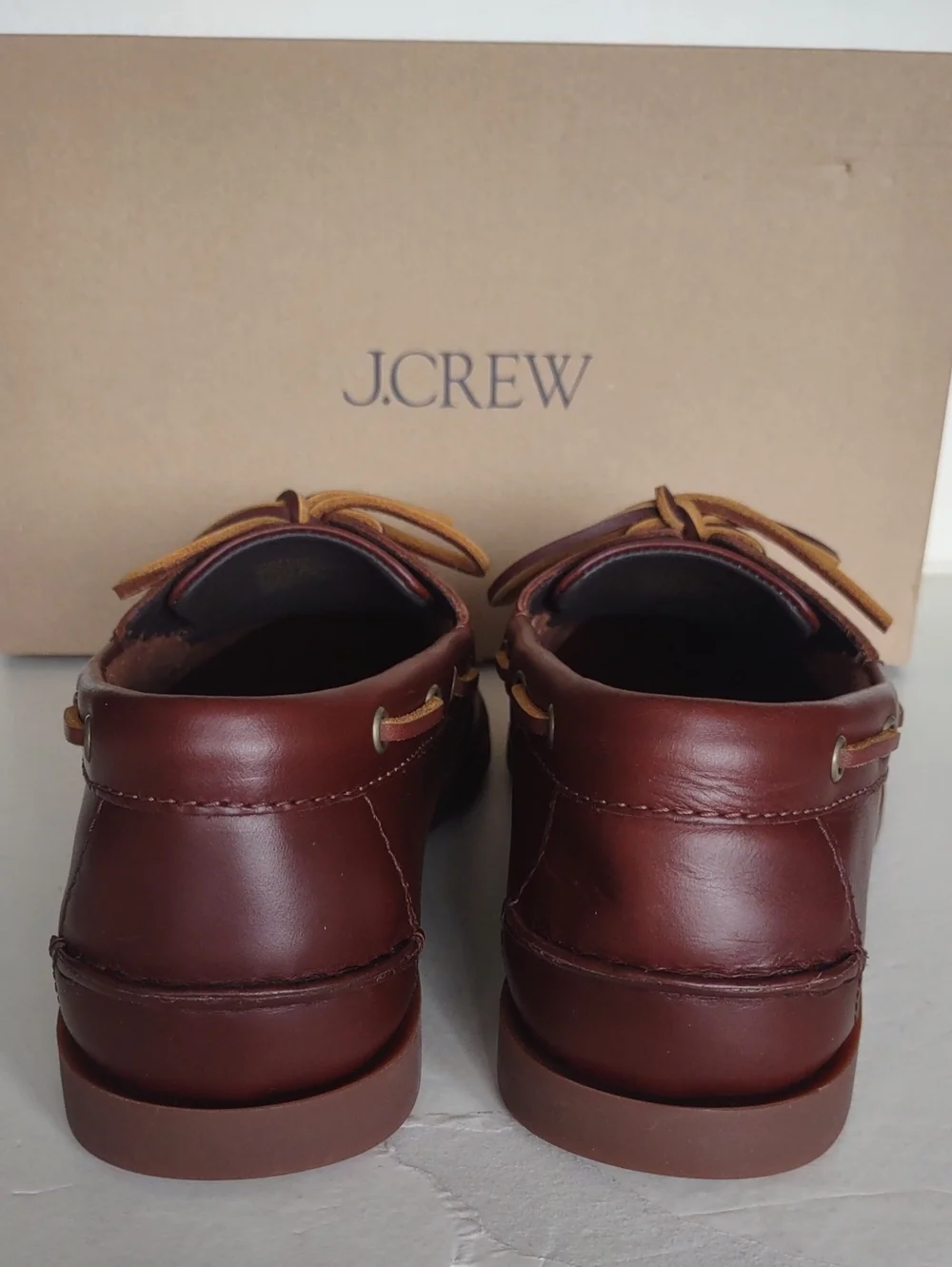 J. Crew moc welcome
